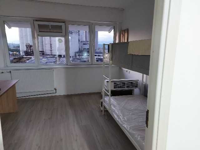 Vând garsonieră 20 mp zona Artego, strada Ciocârlău bloc 13 Târgu Jiu