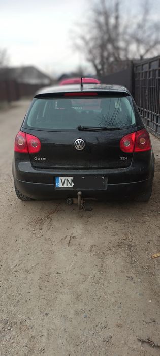 Vând Volkswagen golf 5