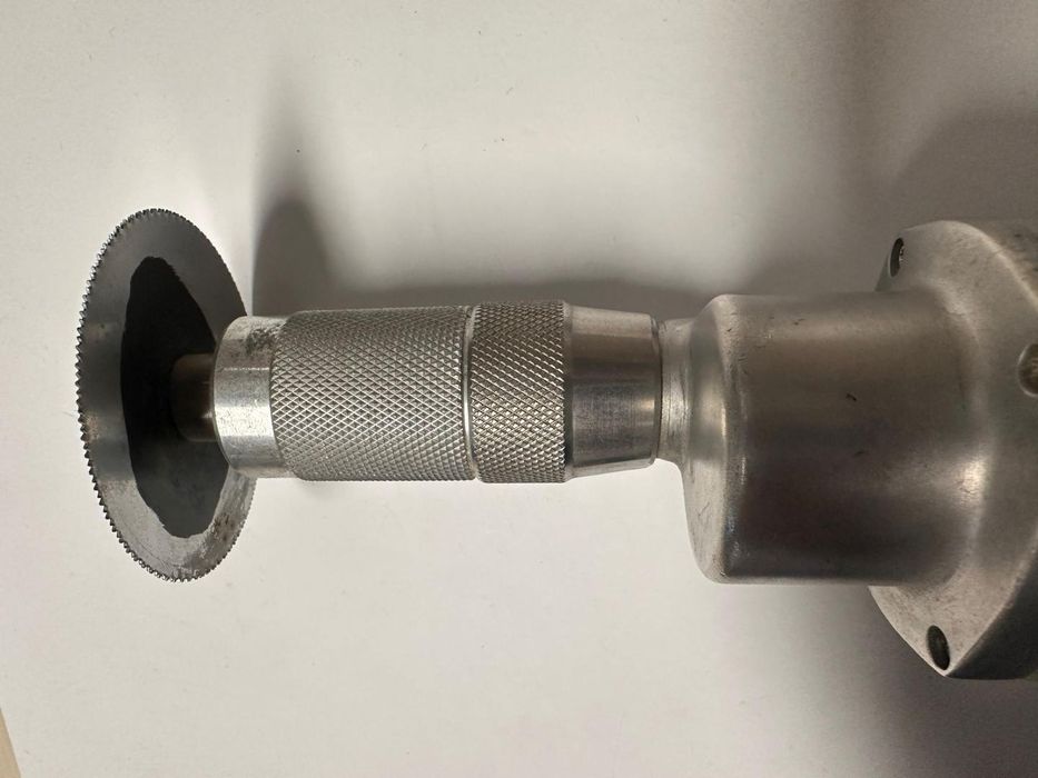 Aparat medical de taiat gips DeSoutter CC4 -T-