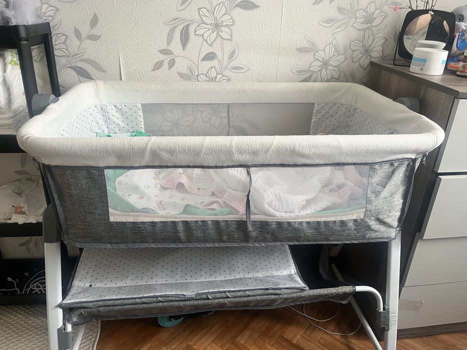 Продам манеж хорошем  сост