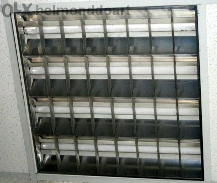 Продавам Луминесцентни Лампи 5 Броя бартер за телефон с 2 СИМ карти