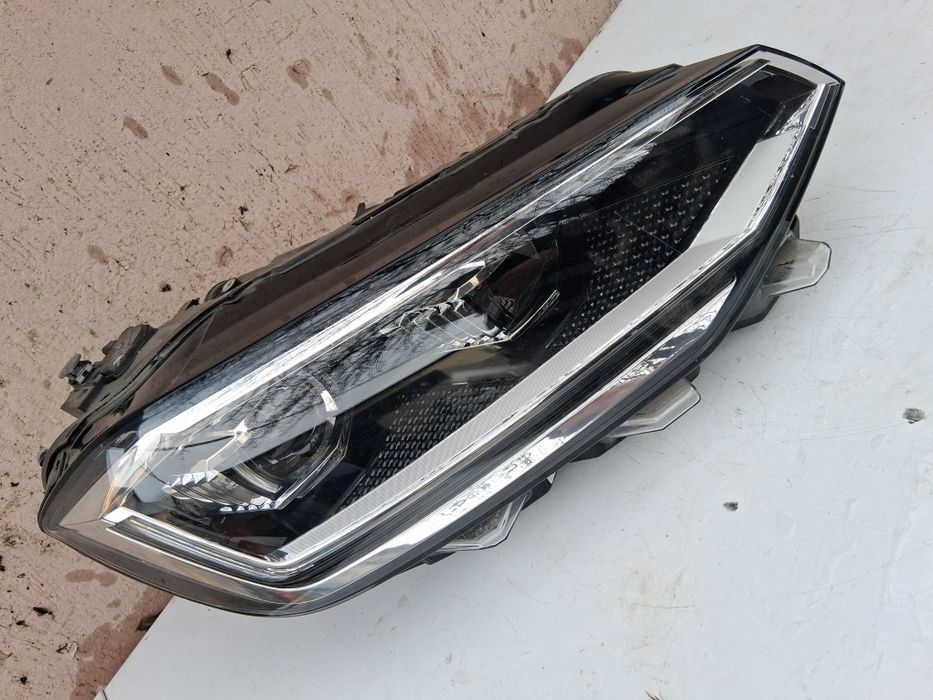 Far stanga/dreapta Volkswagen Golf 7 Sportsvan Facelift Full Led