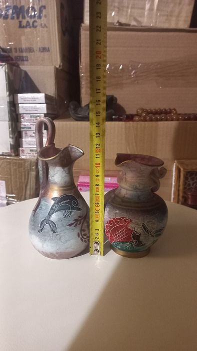 Малки съдчета ръчно рисувани