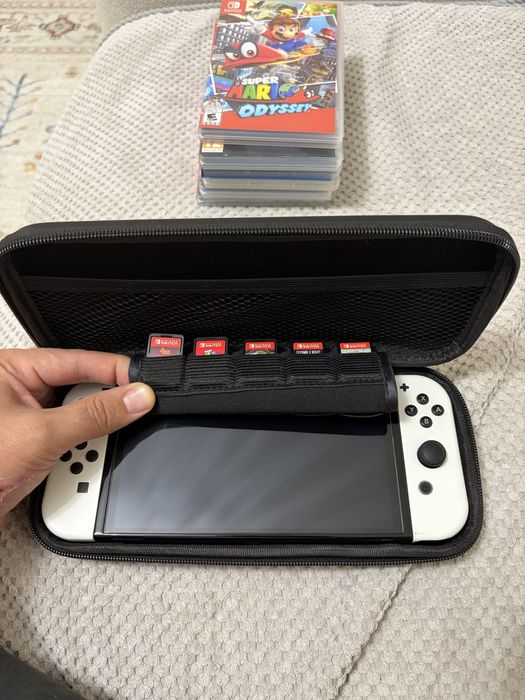 Nintendo Switch Oled, + 6 популярных игр, новые