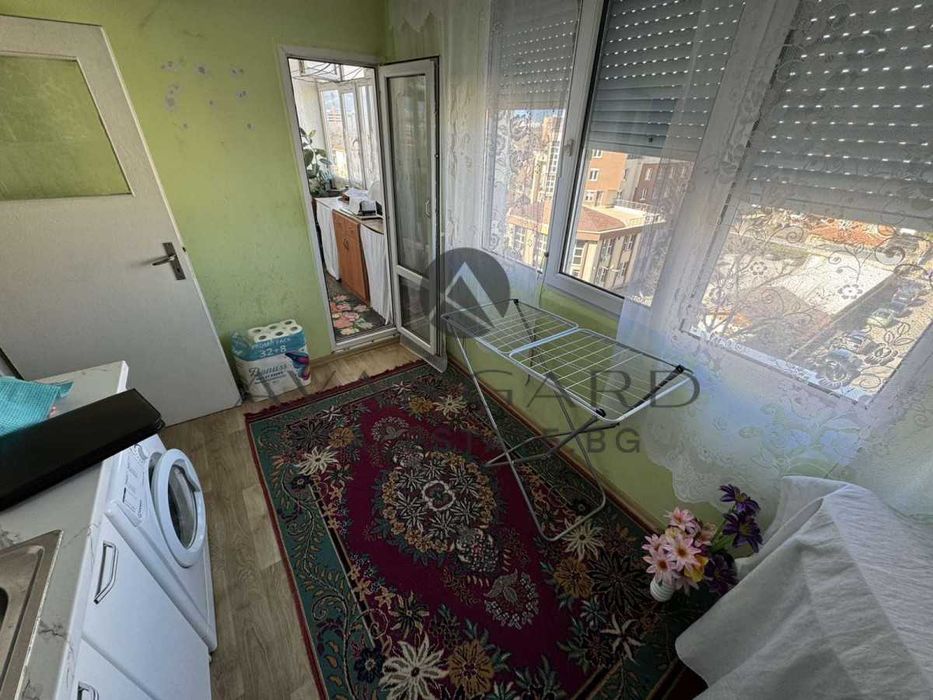 оф.25557 Двустаен обзаведен/ Изгрев