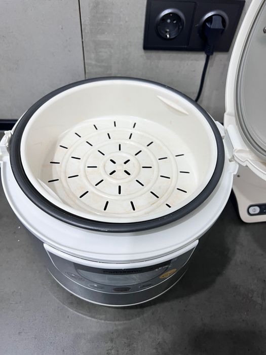 Мультиварка Panasonic SR-TMH181