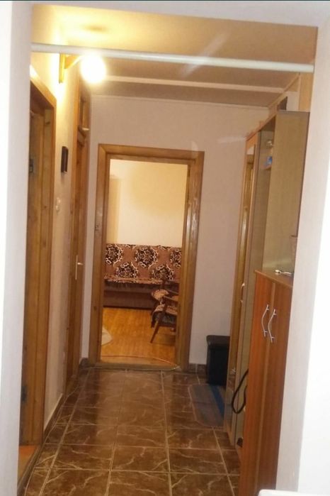 Ofer spre vanzare apartament zona Casa Cartii
