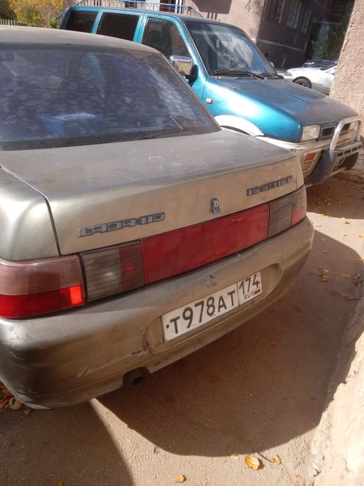 Продам ваз 2110 .