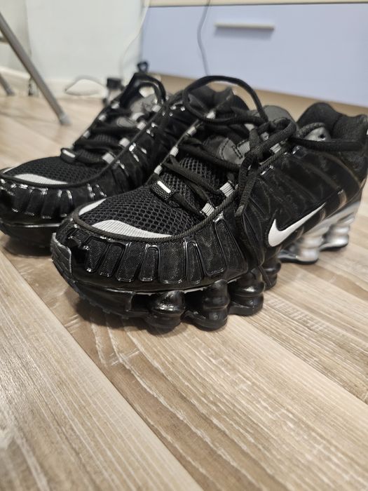 ОРИГИНАЛНИ! unisex nike shox 42!