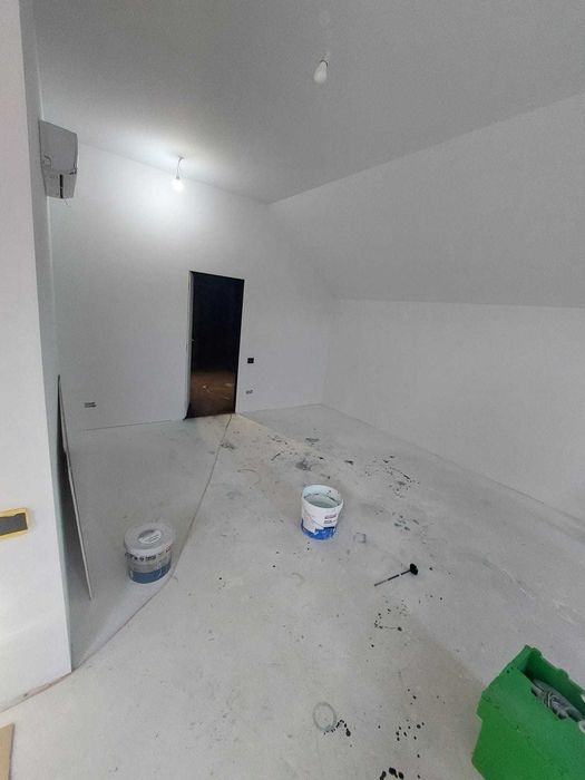 Reparații, zugrăveli, montaj parchet, montaj mochetă etc.