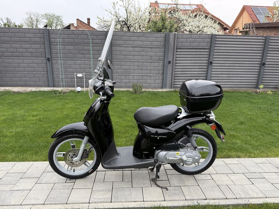 Aprilia Scarabeo 49 cc in 2 timpi An 2007 in stare Foarte buna!