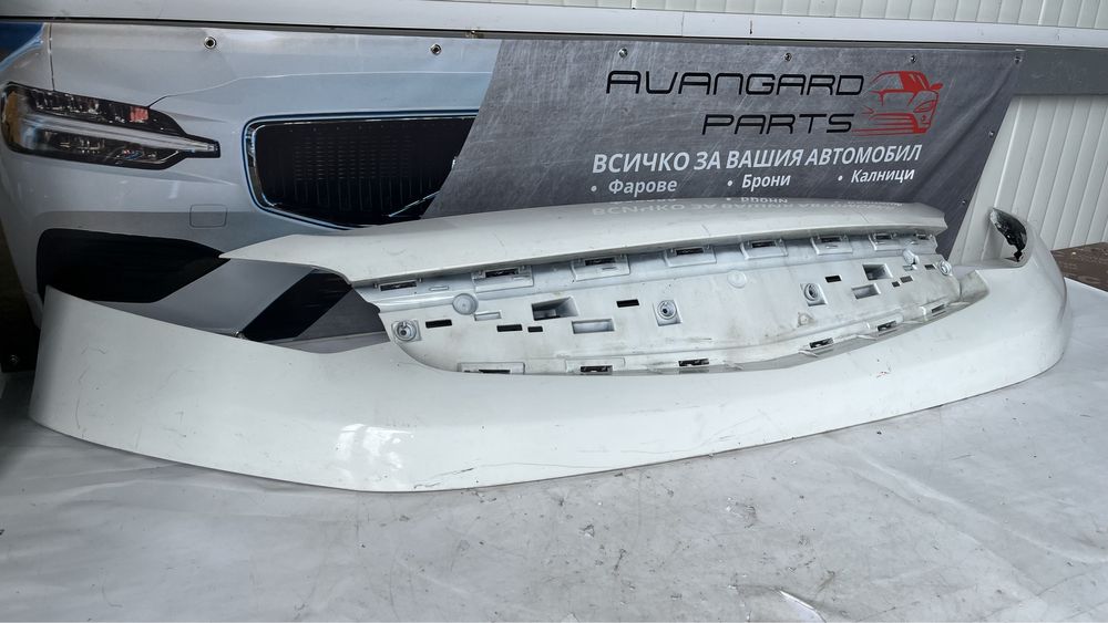 2 броя горна броня Opel Zafira/Vivaro/Citroen Jumpy