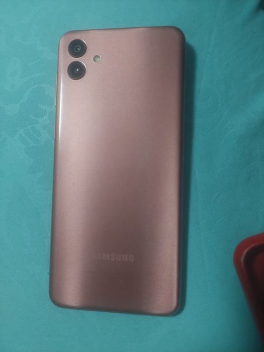 Продам или обмен Самсунг а04