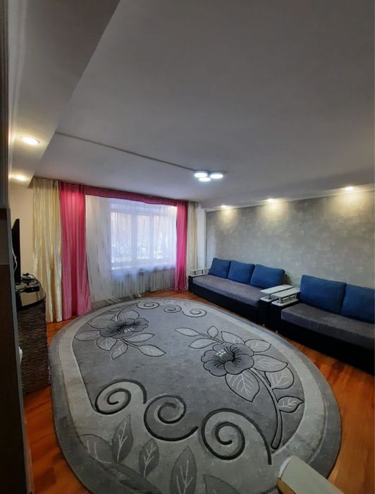 квартира по суточно.