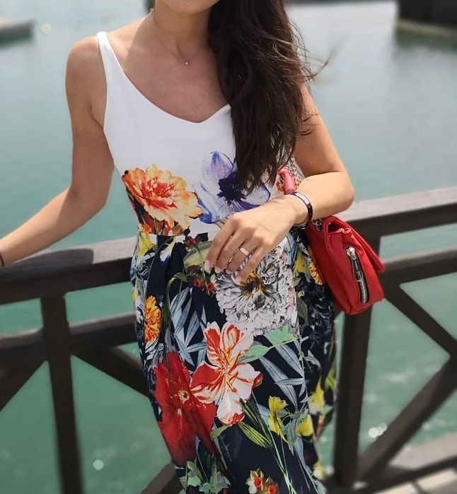 Rochie scurta cu buzunare, marimea 36