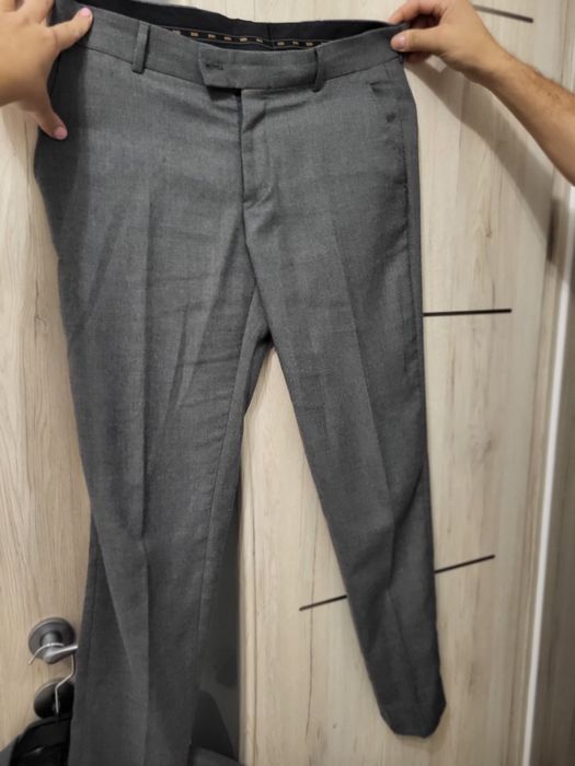 Costum bărbați modern