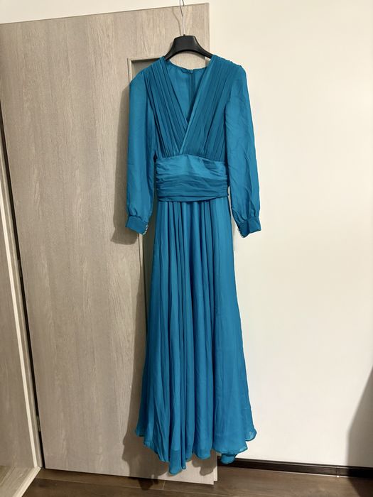 Vand rochie lunga de ocazie