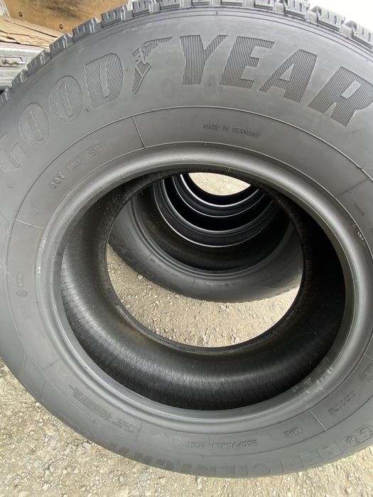 255/70/18/Good/year eficient grip