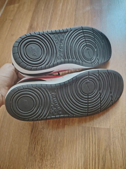 Vând adidași Nike, mărimea 36,5