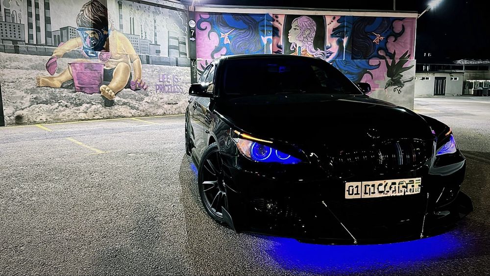 Продаётся рестайл BMW e60 530i полный тюнинг салона под заказ