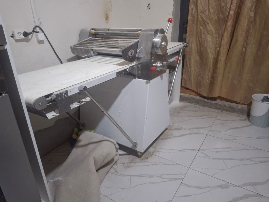 Тестораскатка почти новый