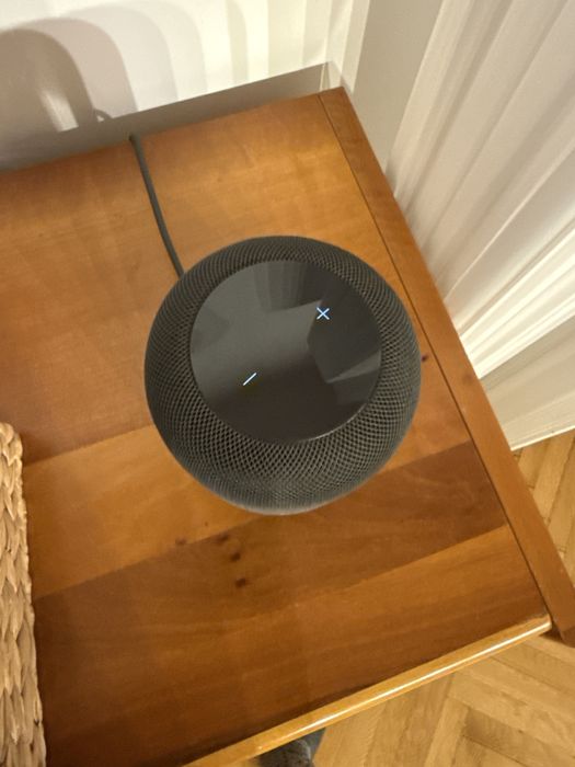 Apple HomePod Gen 1