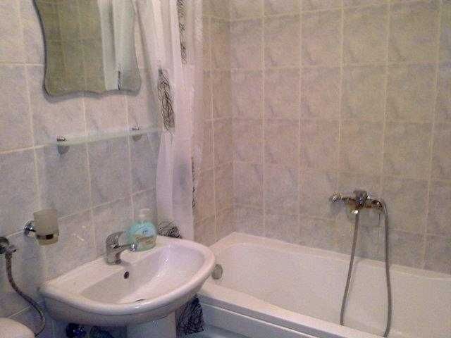 Дава се под наем Двустаен апартамент в Бургас, Меден рудник - зона А - 60 кв.м за 178.5 € - Снимка #10