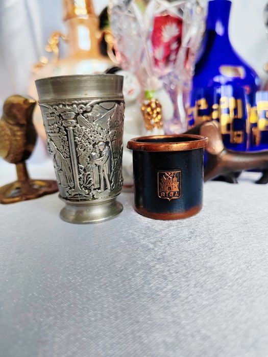 Вазы бокалы штофы сервиз