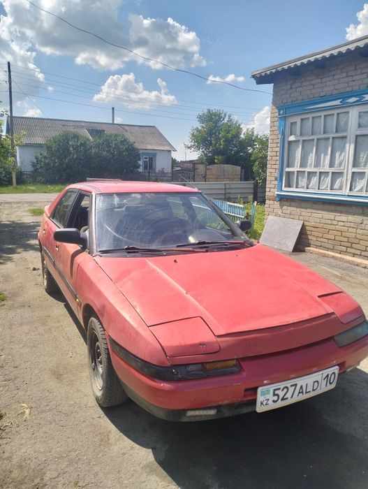 Продам машину Мазда 323