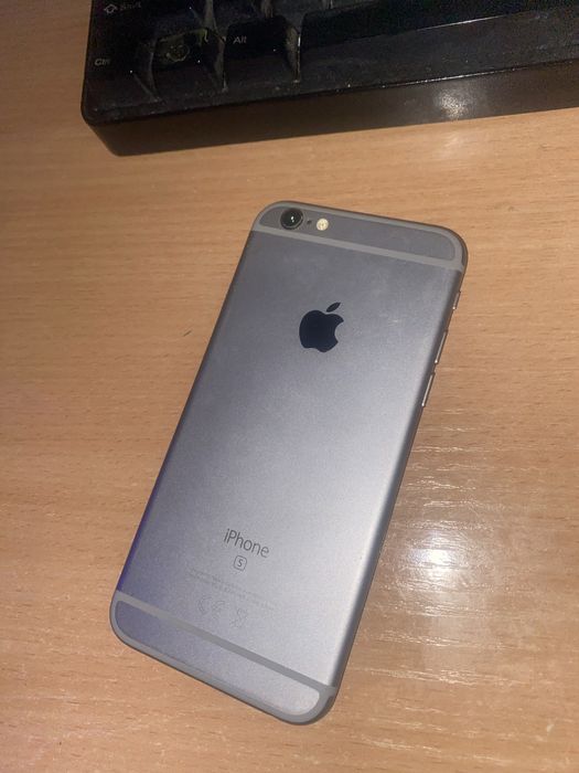 Продам айфон 8 и айфон 6с