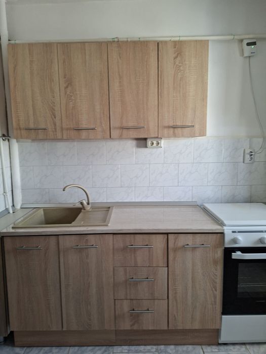 Apartament 3 camere zona vale !zonă liniștită !