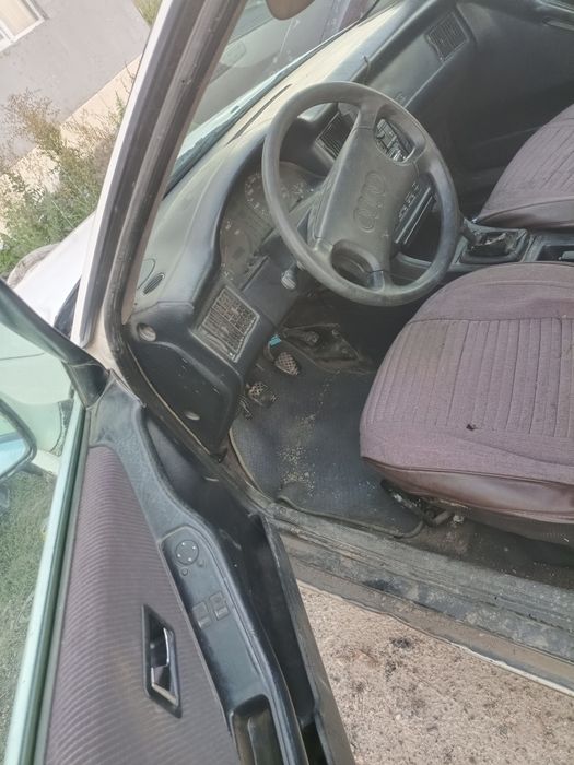 Продам Ауди 80 б4