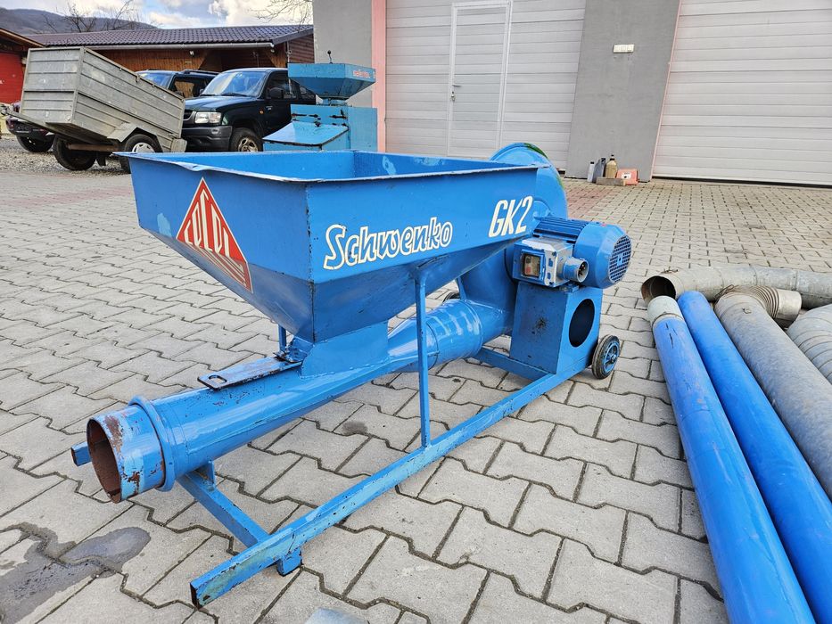 Suflător de cereale