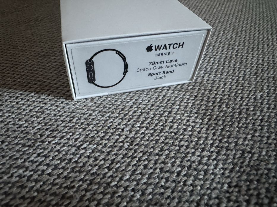 Apple Watch Series 3 38mm Space Gray Aluminum