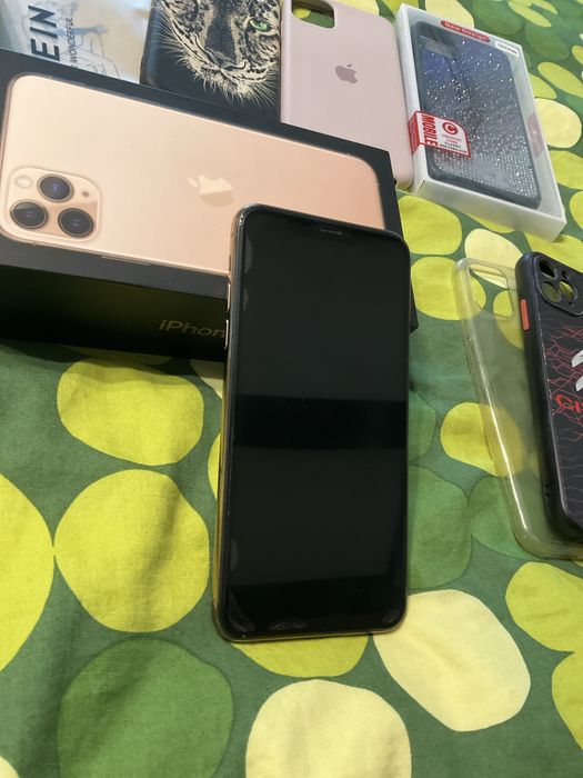 Iphone 11 pro max 64 GB gold