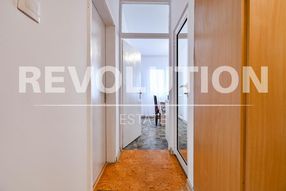 Дава се под наем Тристаен апартамент в София, Надежда 1 - 85 кв.м за 750 € - Снимка #4