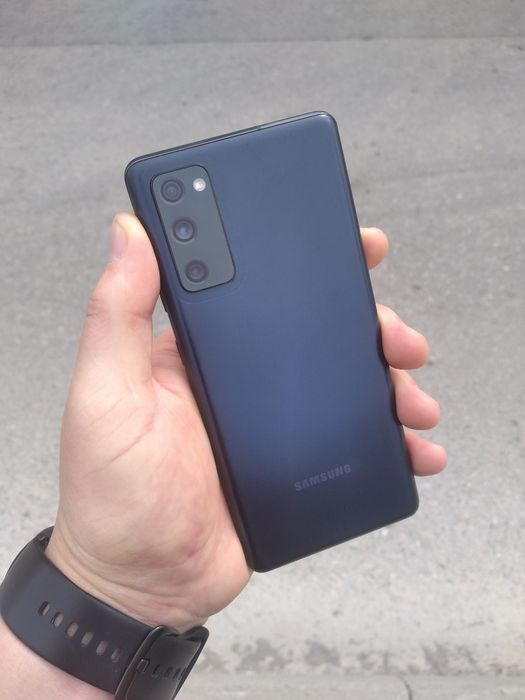 Samsung Galaxy S20FE  Хорошш!!!