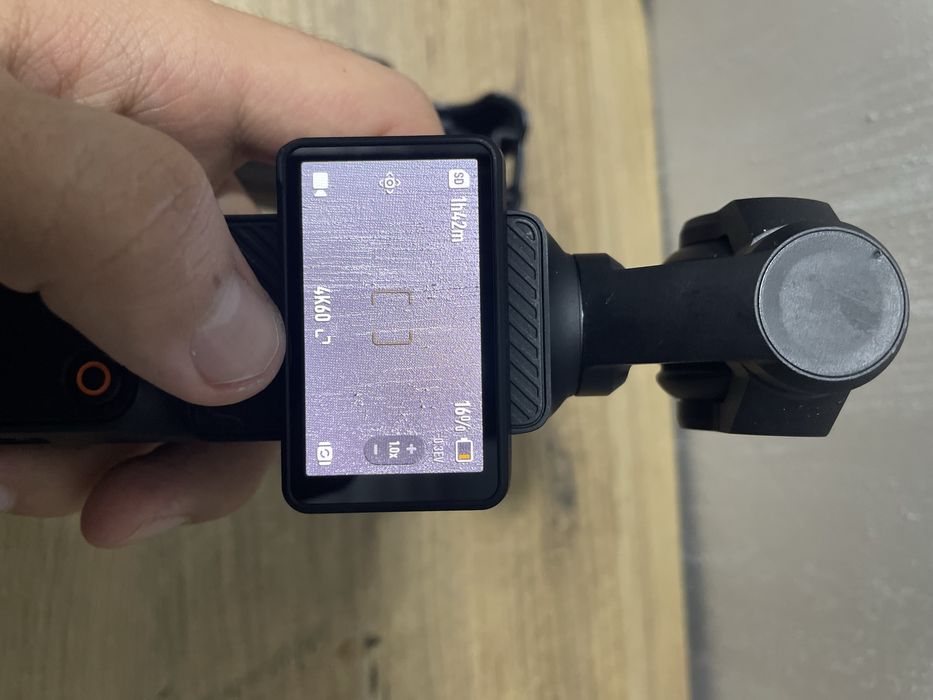 Продаю DJI Osmo Pocket 3 с защитным чехлом