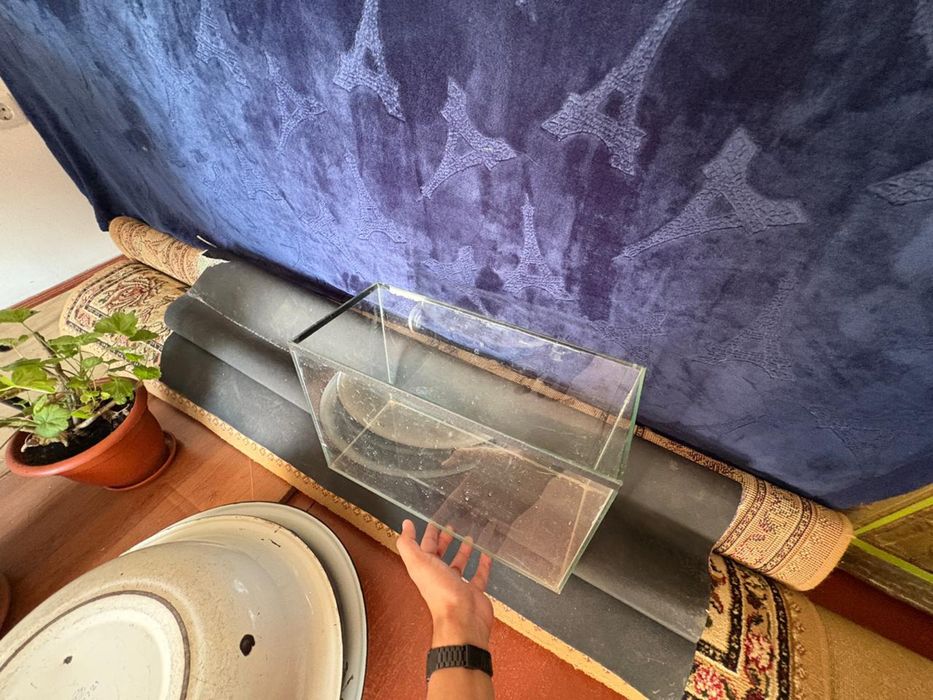 Продам аквариум в хорошем состоянии