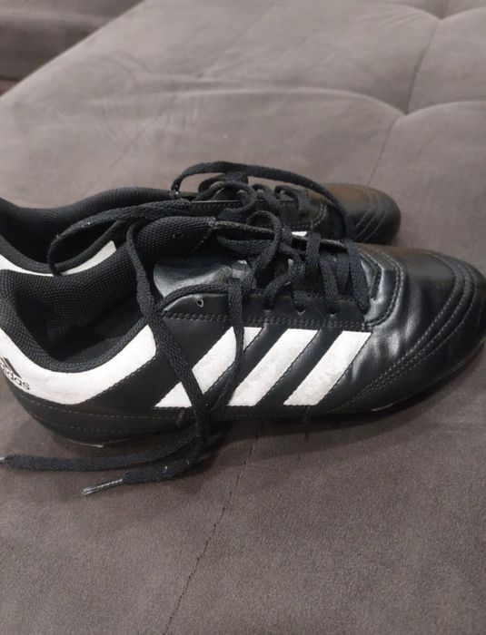 Бутонки адидас черни