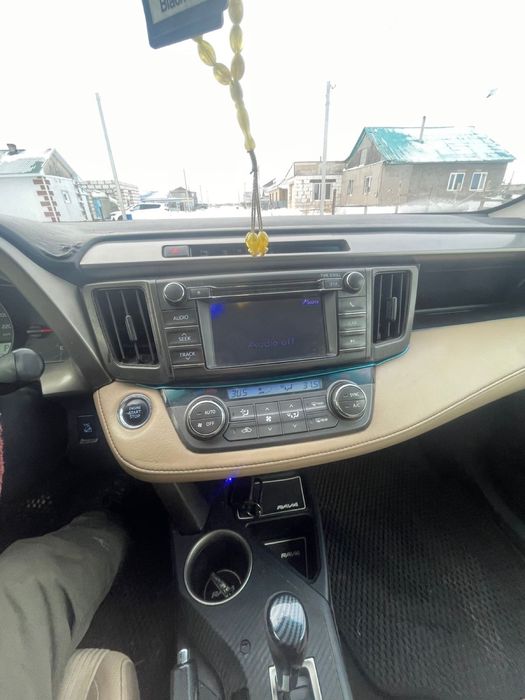 Продаетса машына срочно!! В кредите