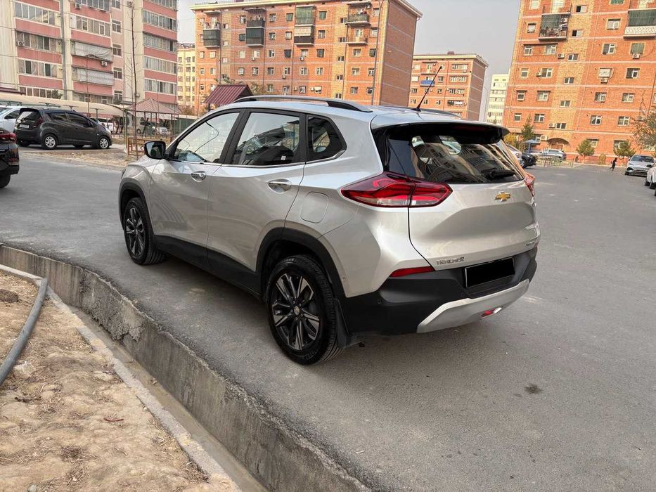 Yangi holatda, Chevrolet Tracker 2 (Premier plus) sotiladi