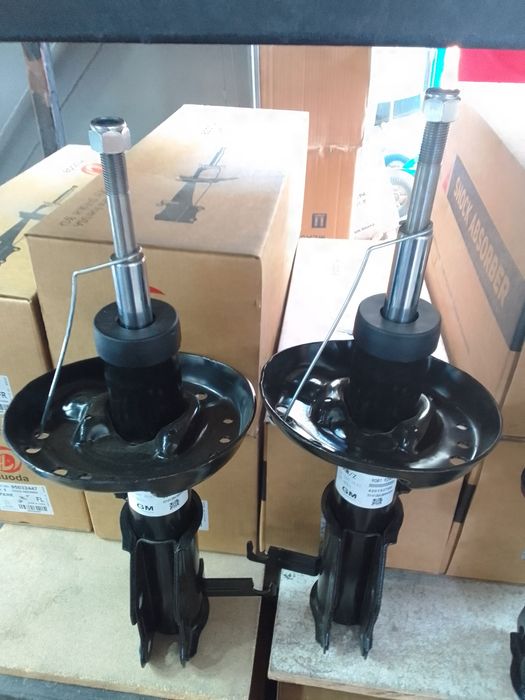 Malibu 1 oldi amaltizator GM