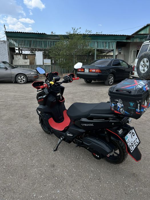 Скутер TANK 150cc