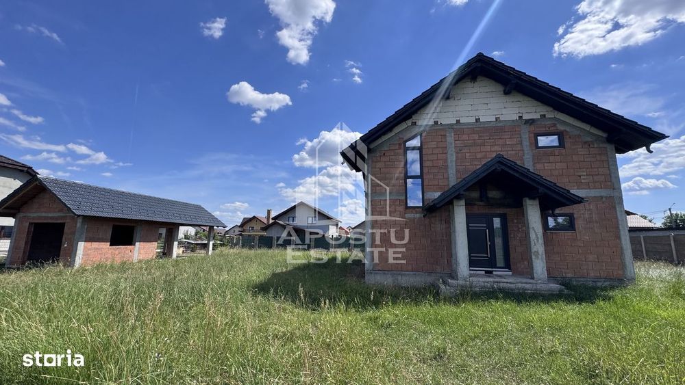 Casa la rosu P+M | Teren 513 mp , Cărpiniș