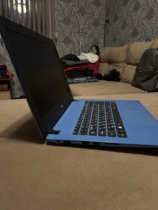 Acer лаптоп много запазен