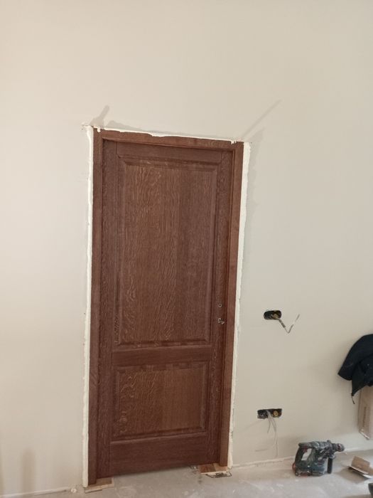 Montaj uși interior exterior.