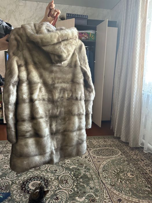Продам норковую шубу