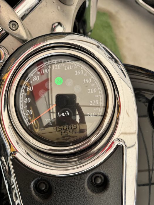 Suzuki Boulevard C109T