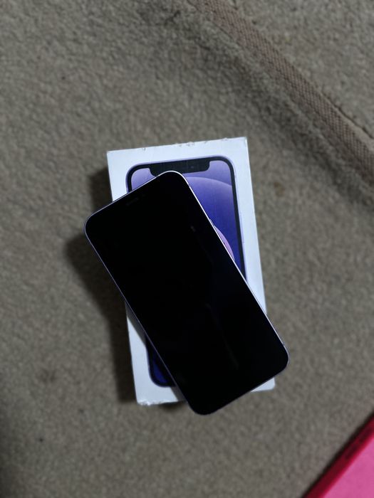 Продам Айфон 12 мини